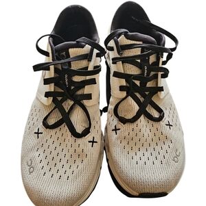 On Cloud Women's Cloud X 4 Ivory/Black Training